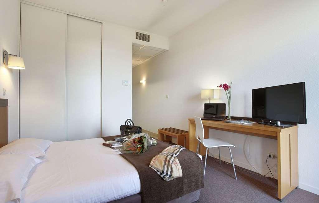 Appart'Hotel Odalys City - Bioparc Lyon Est Ruang foto