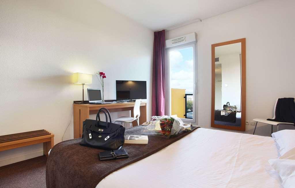 Appart'Hotel Odalys City - Bioparc Lyon Est Ruang foto
