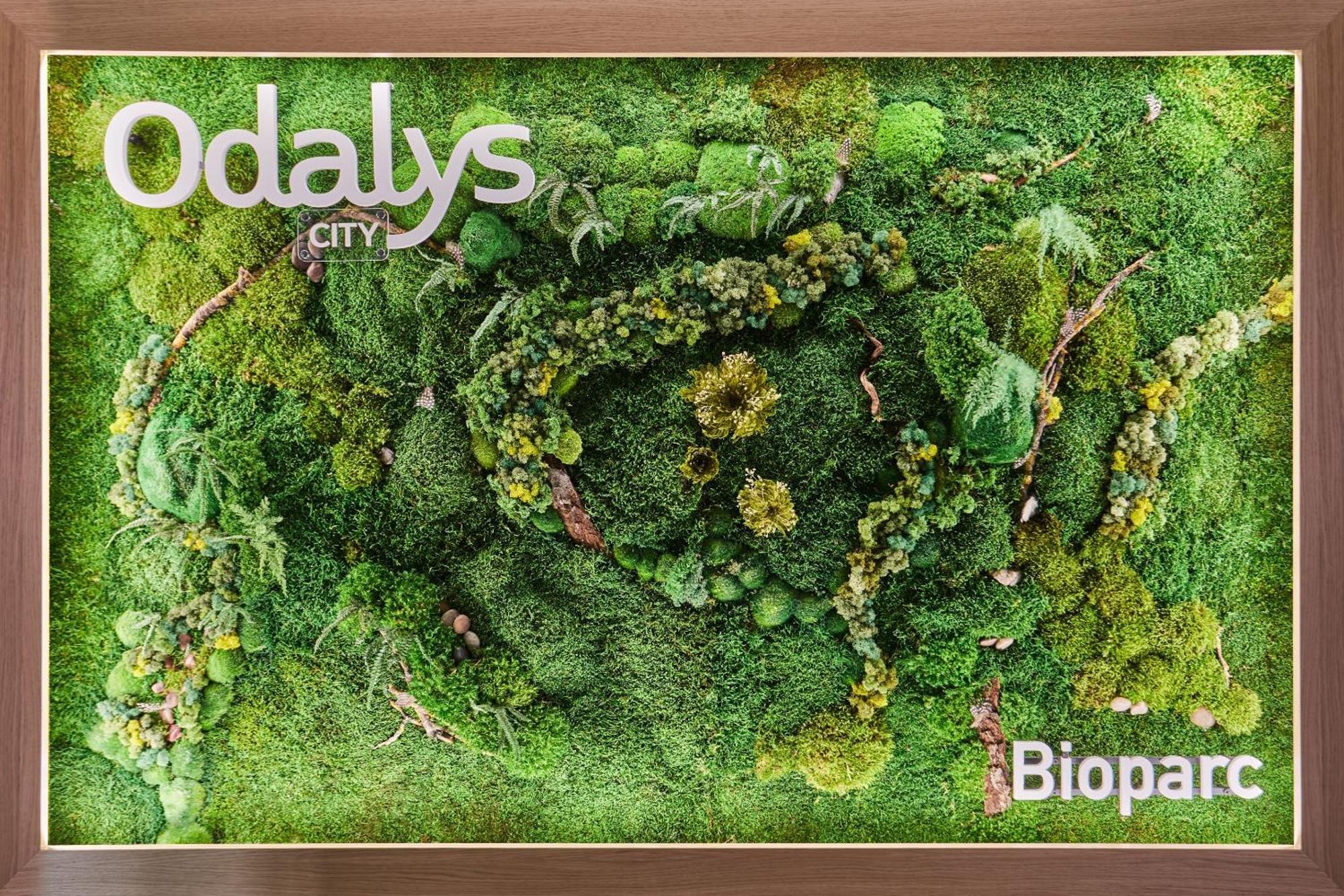 Appart'Hotel Odalys City - Bioparc Lyon Est Bagian luar foto