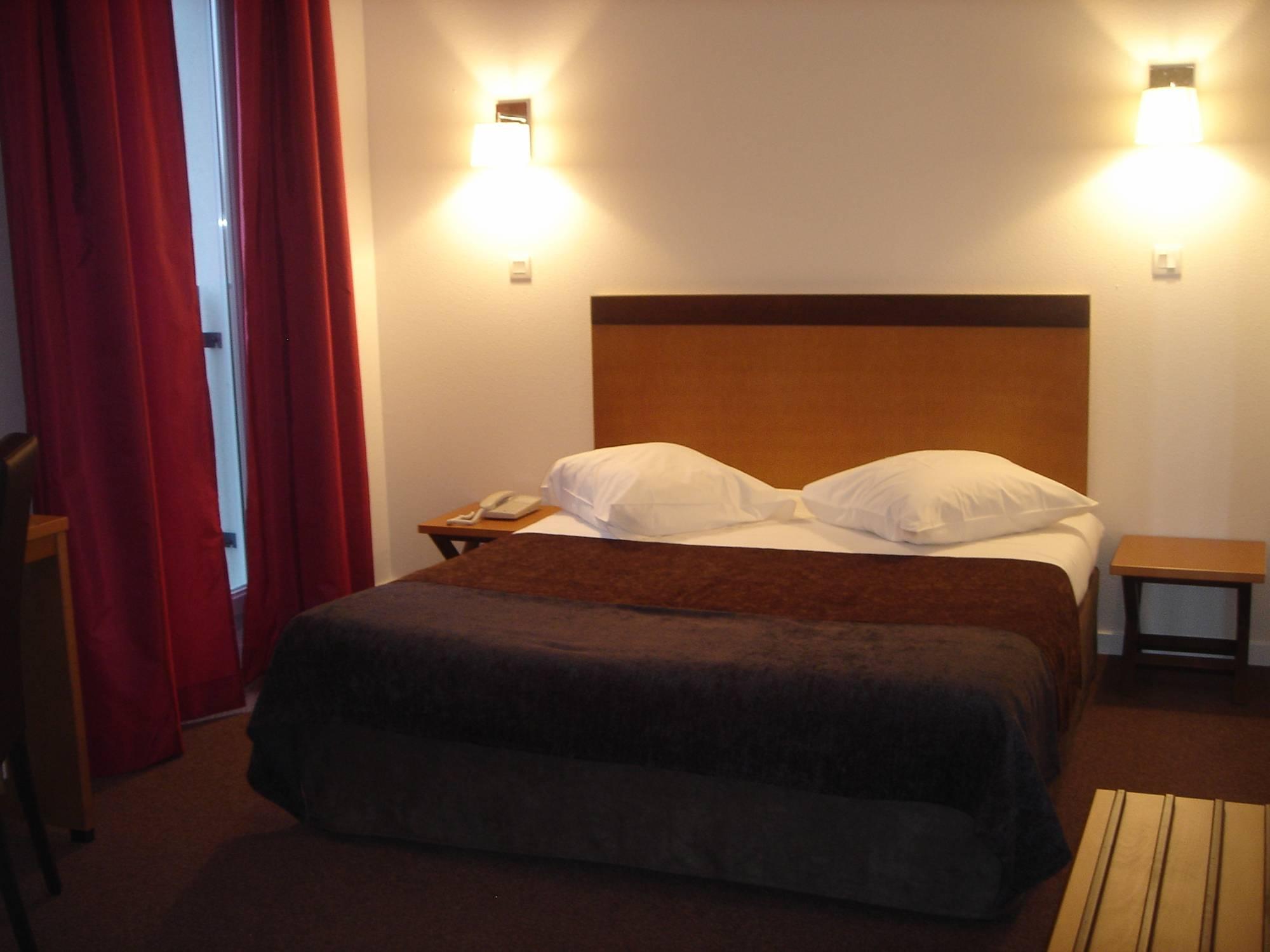 Appart'Hotel Odalys City - Bioparc Lyon Est Ruang foto